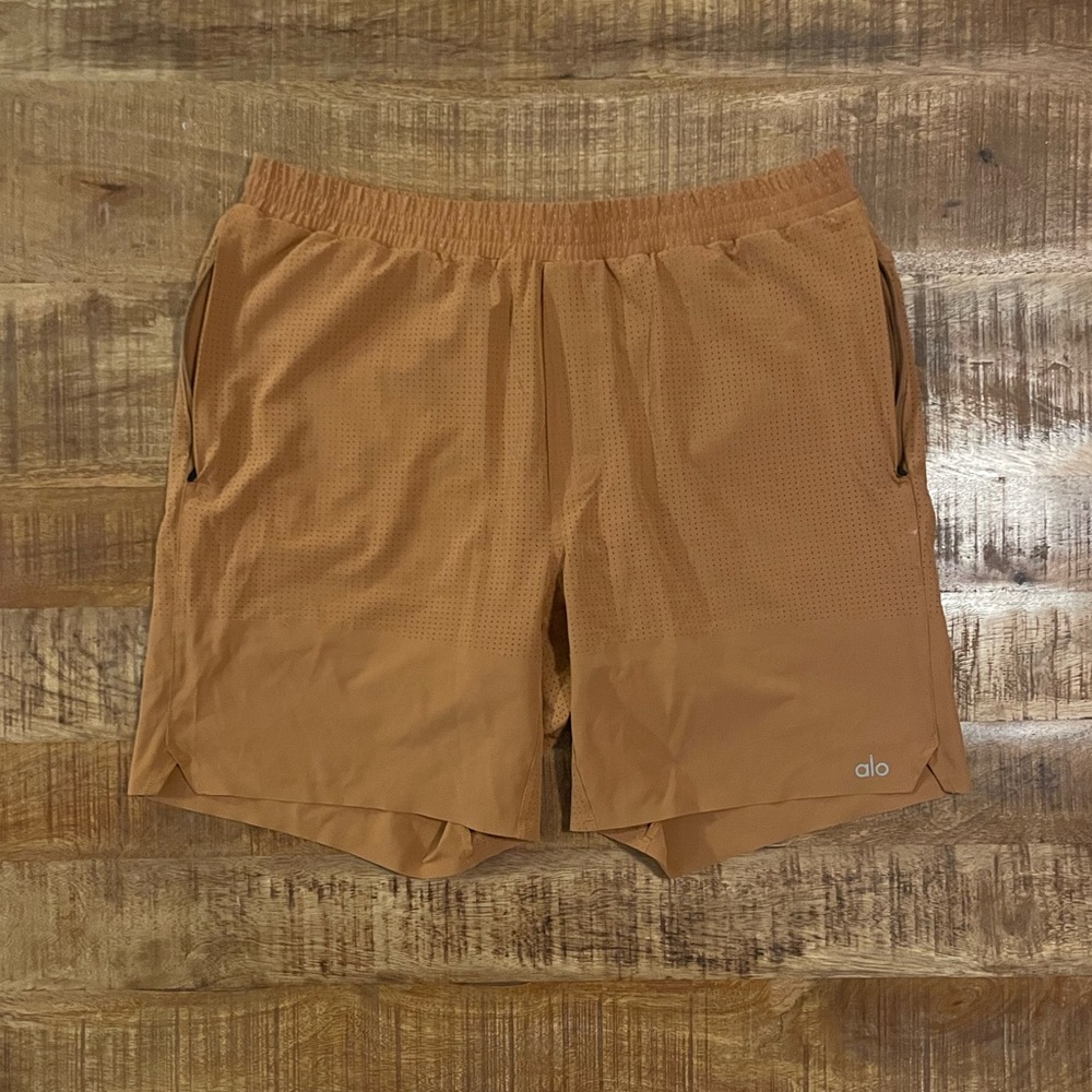 ALO Yoga Traction Running Shorts
